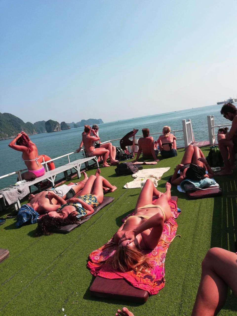 Full Moon Party Hotel 海防 外观 照片